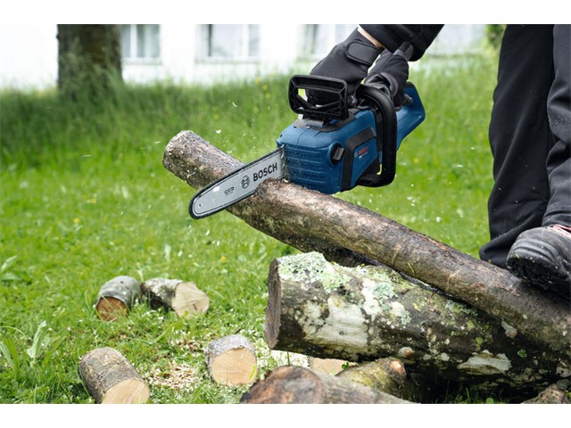 Akumulatorska verižna žaga Bosch PRO GKE18V-30, 06008D3200